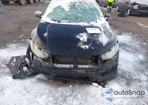 2016 Honda Civic Ex z USA, uszkodzony, nr VIN 2HGFC2F70GH517680